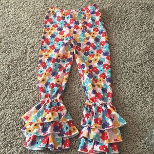 Floral ruffle pants